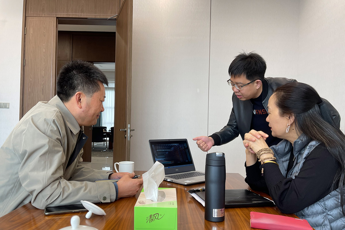 የሃጂያ ማሽነሪ 6000 ማሽኖች ወደ ሄንግሊ ገና ጅምር ነው።